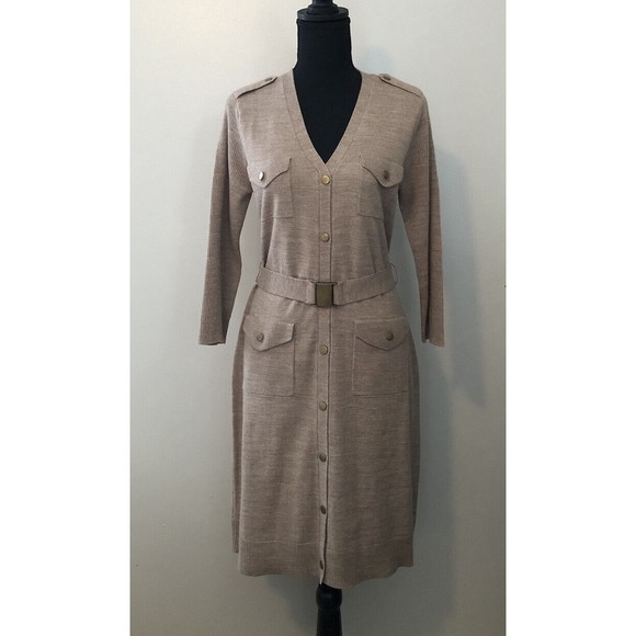 Elegant Tan Button-Up Dress - Picture 15 of 15